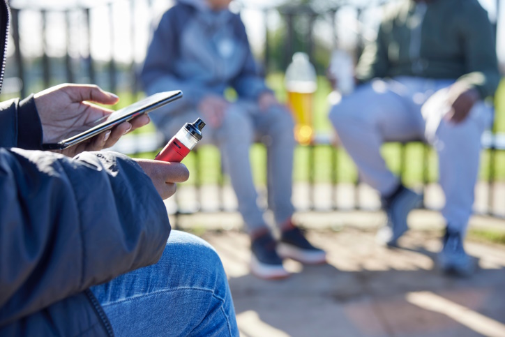 Crackdown on Child and Teenage Vaping with Age Assurance Tech